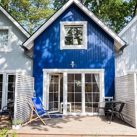 Holiday home Marynarskie Domki Przy Placu Zabaw Pobierowo