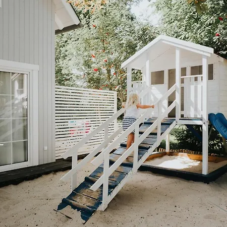 Holiday home Marynarskie Domki Przy Placu Zabaw